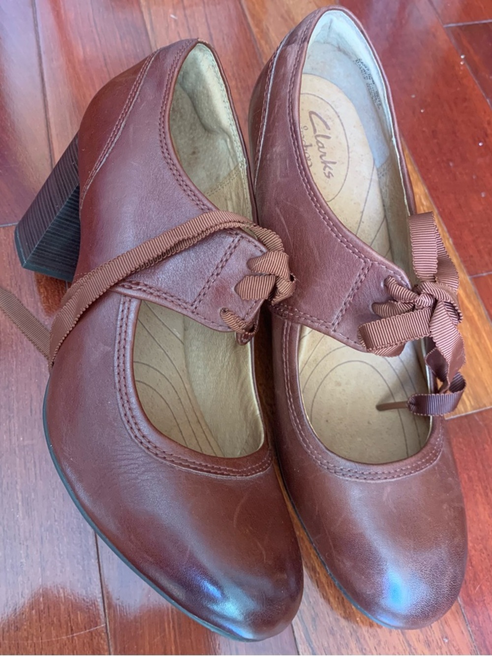 CLARKS  Women Genuine Leather Block Heel Pumps